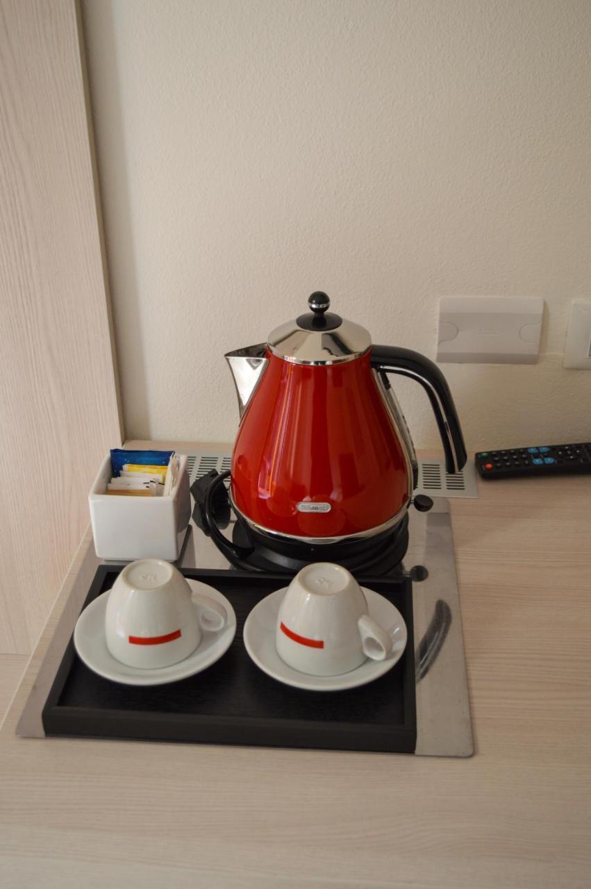 La Contrada Bed & Breakfast Sarnico Bagian luar foto