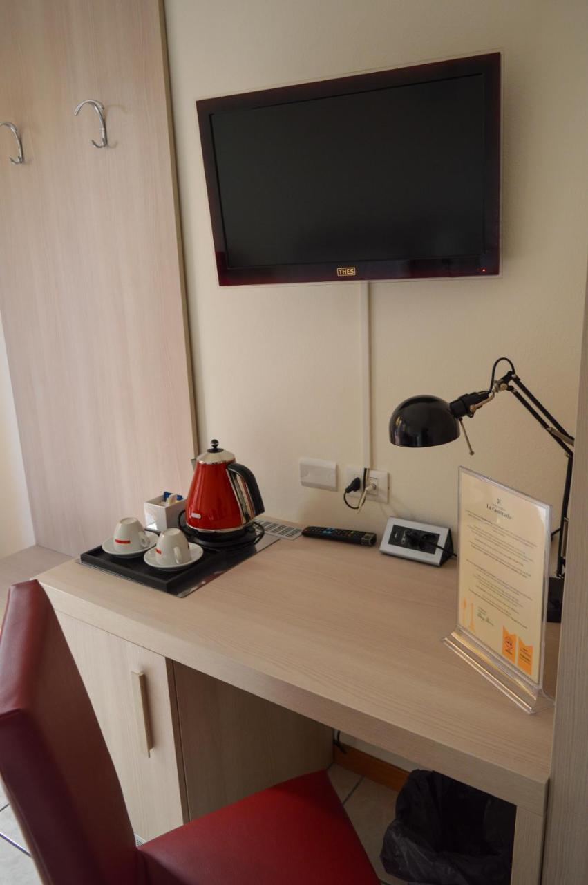 La Contrada Bed & Breakfast Sarnico Bagian luar foto