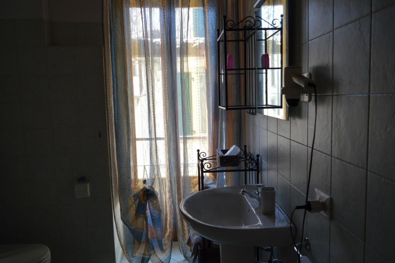 La Contrada Bed & Breakfast Sarnico Bagian luar foto