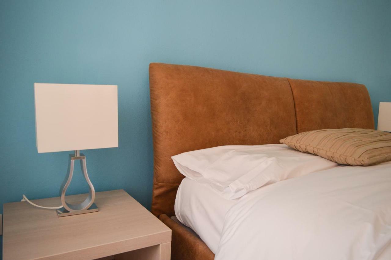 La Contrada Bed & Breakfast Sarnico Bagian luar foto
