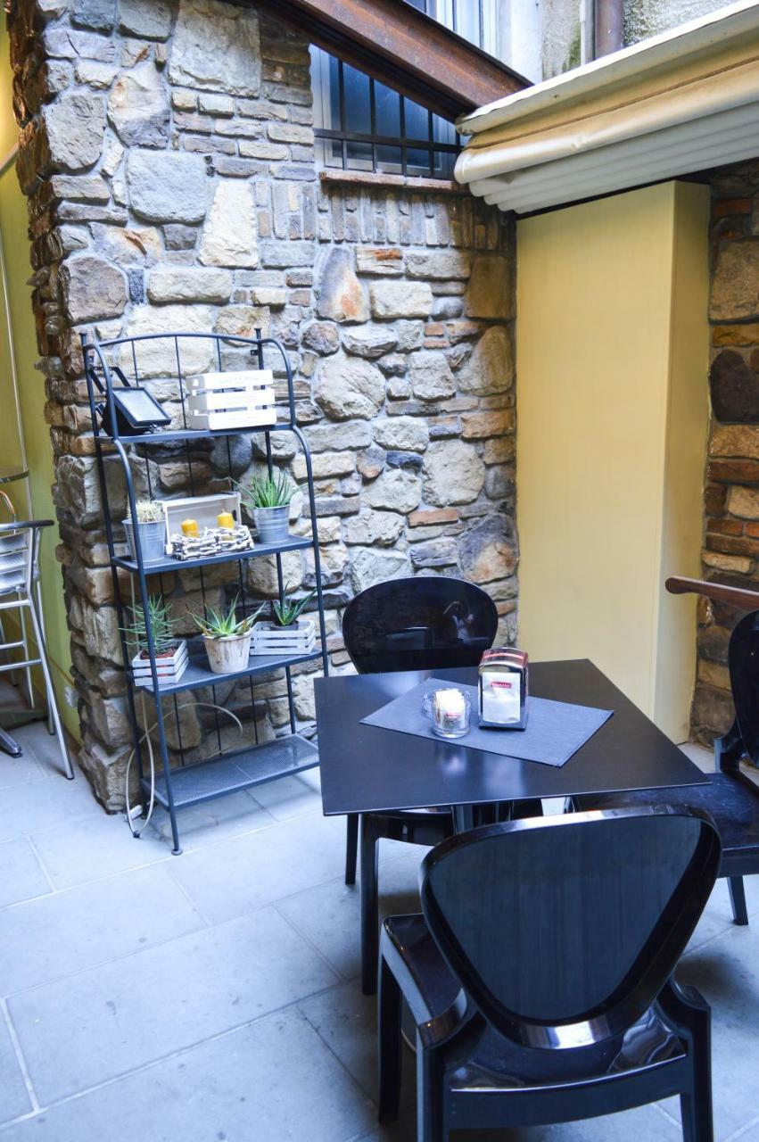 La Contrada Bed & Breakfast Sarnico Bagian luar foto